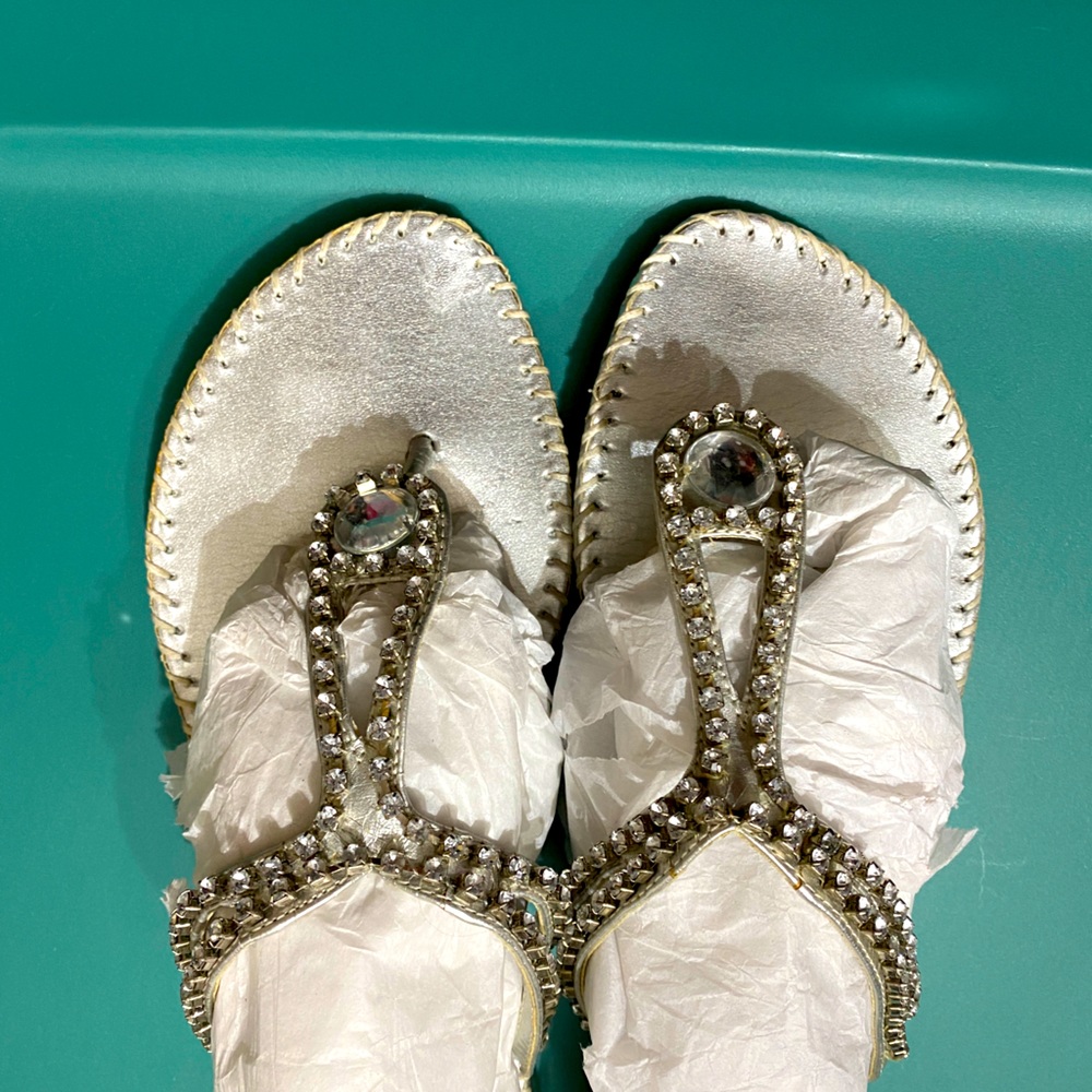 Sandals - Picture 5 of 8